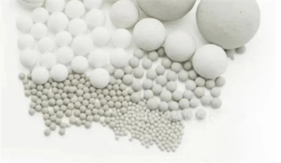 Keramisch kogelslijplichaam van korund-mulliet